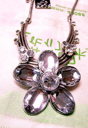 批發(fā)零售飾品 3元起批，千款精選，美發(fā)飾品全方位供應(yīng)